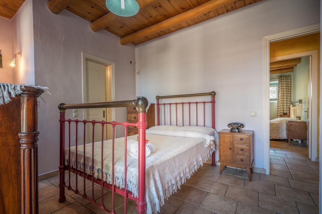 Bratis Holiday Home Kallithea  Eksteriør billede