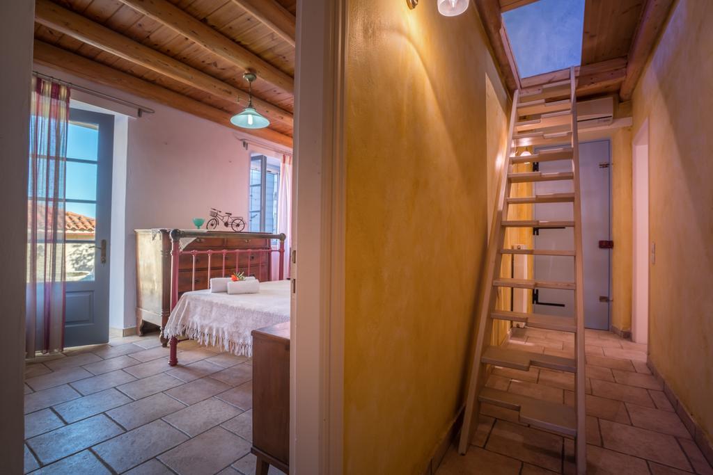 Bratis Holiday Home Kallithea  Eksteriør billede