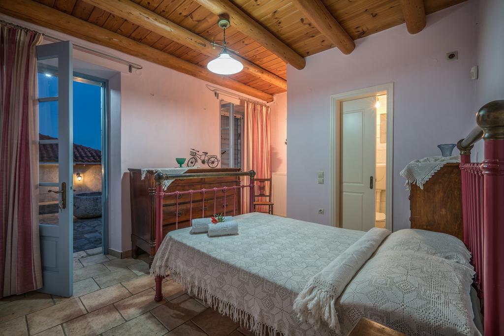 Bratis Holiday Home Kallithea  Eksteriør billede